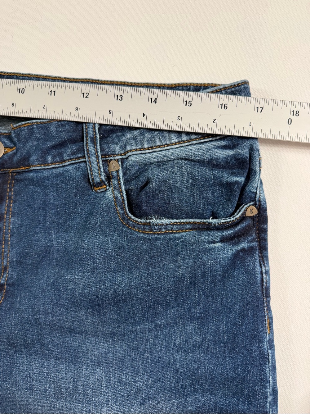 KUT From The Kloth Boyfriend Jeans 14 Mid Rise Straight Leg Stretch Whiskering - Picture 4 of 11